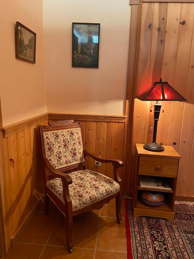 Sierra Trails Inn Марипоса Экстерьер фото